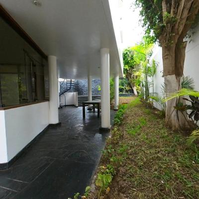 ALQUILER DE LINDA CASA DE 3 PISOS EN PIMENTEL